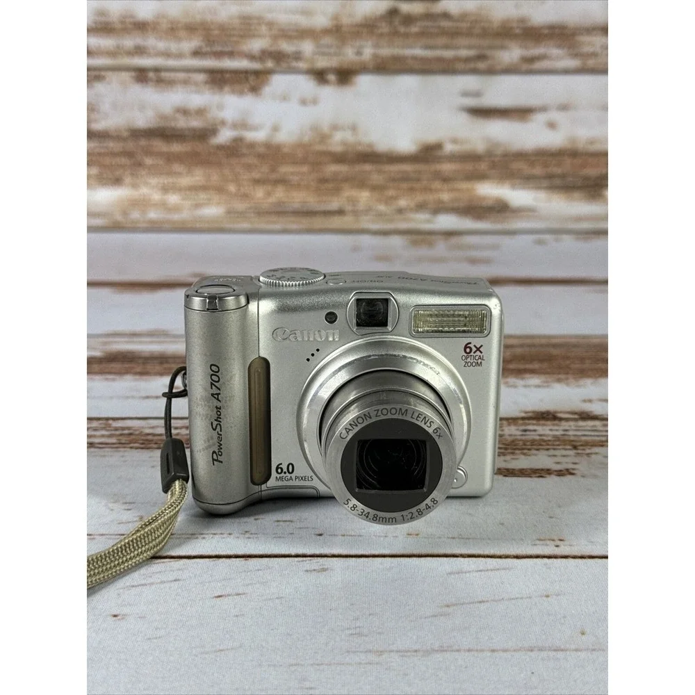 Canon PowerShot A700 6.0MP Digital Camera Silver FOR PARTS Lens Shutter Issue
